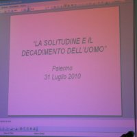 La solitudine e il decadimento dell'uomo